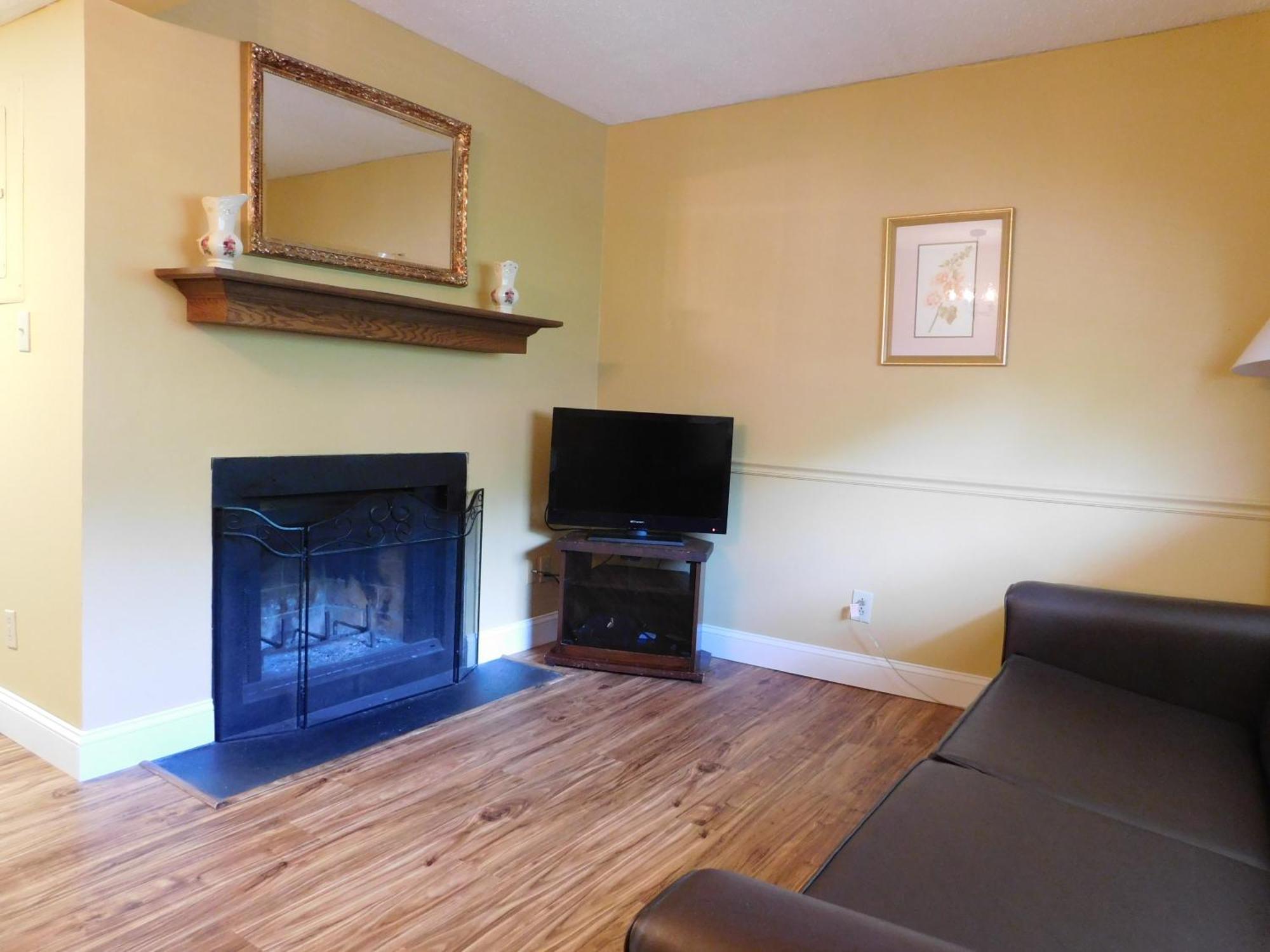 Oak Square Rentals Gatlinburg Room photo